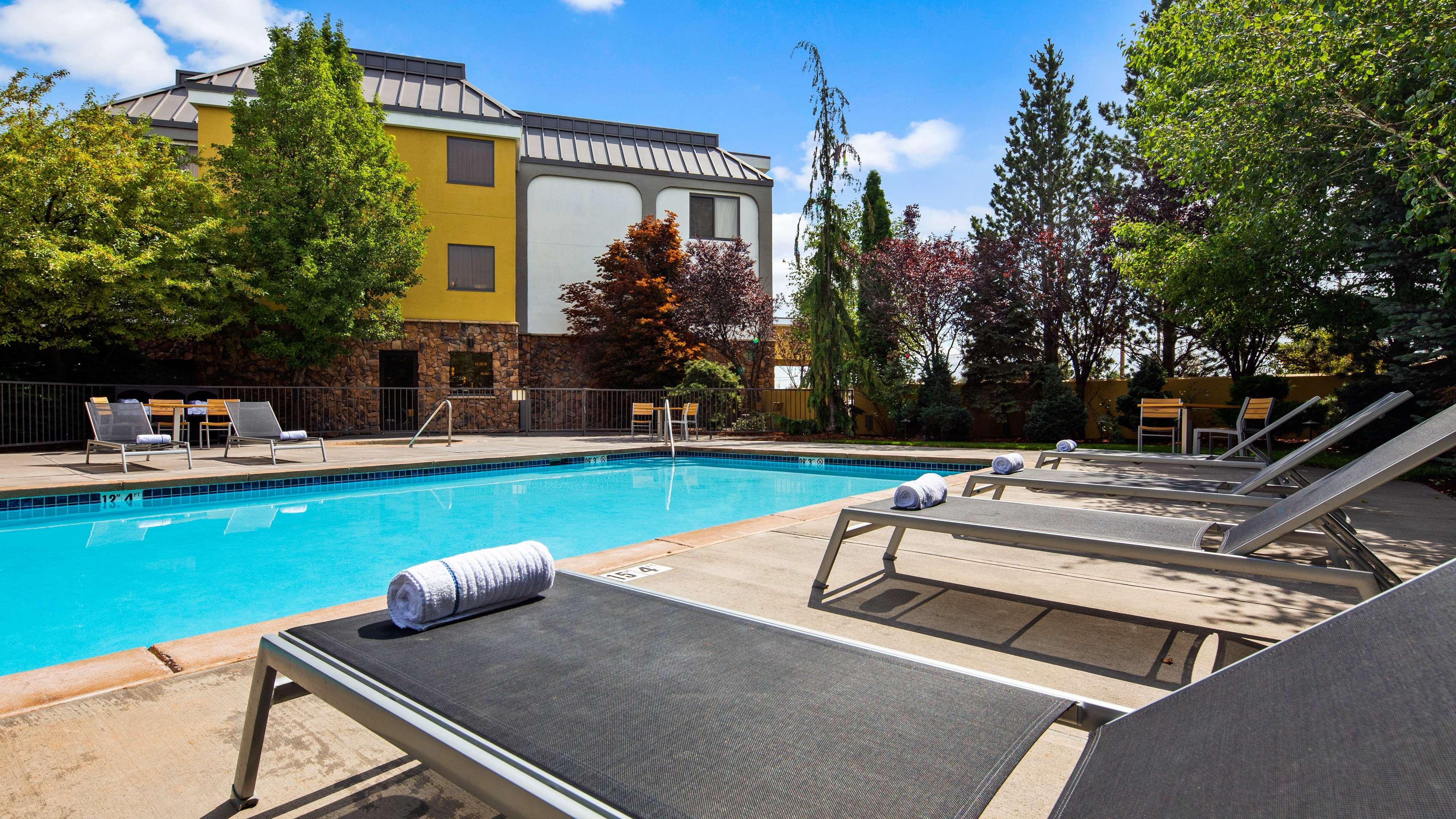 Best Western Plus Olympic Inn Klamath Falls Ngoại thất bức ảnh